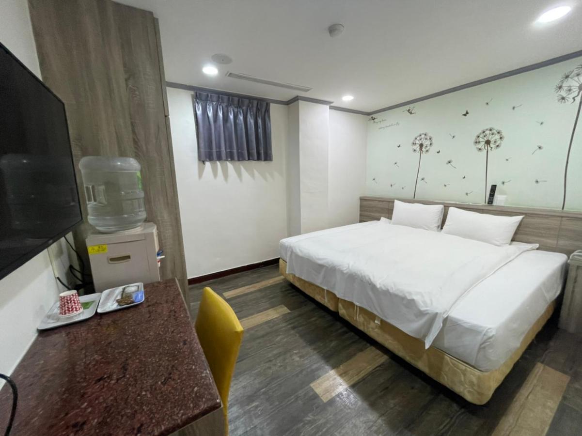 A22 Wei Lu Hotel Csungli Kültér fotó