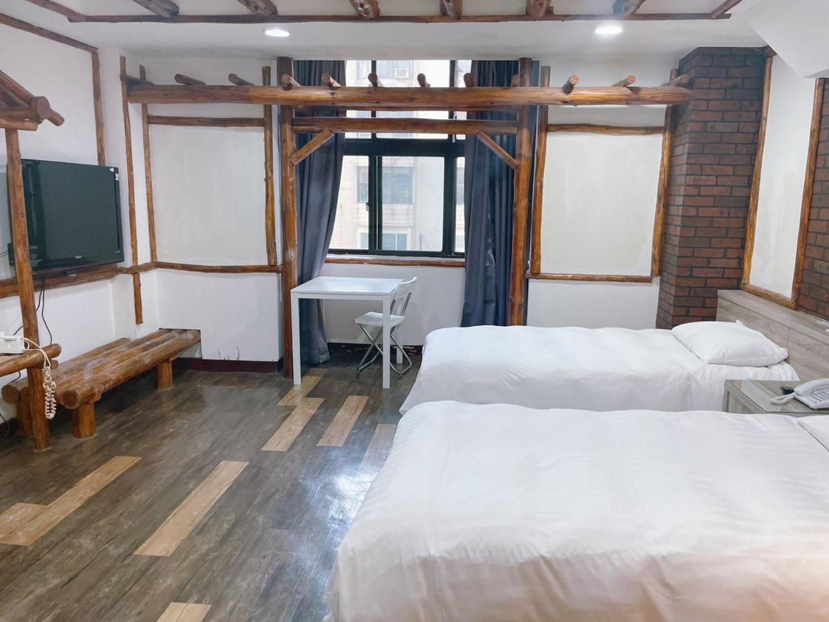 A22 Wei Lu Hotel Csungli Kültér fotó