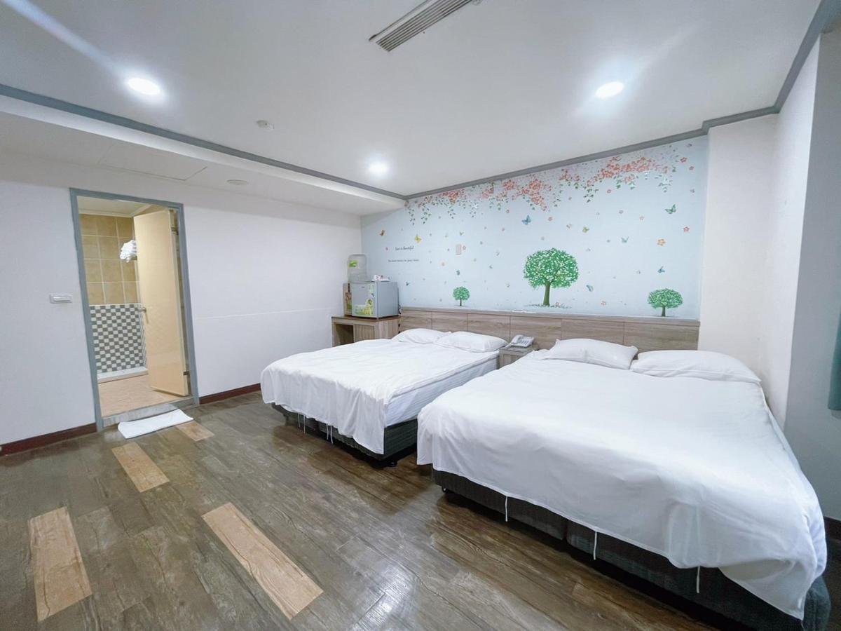 A22 Wei Lu Hotel Csungli Kültér fotó