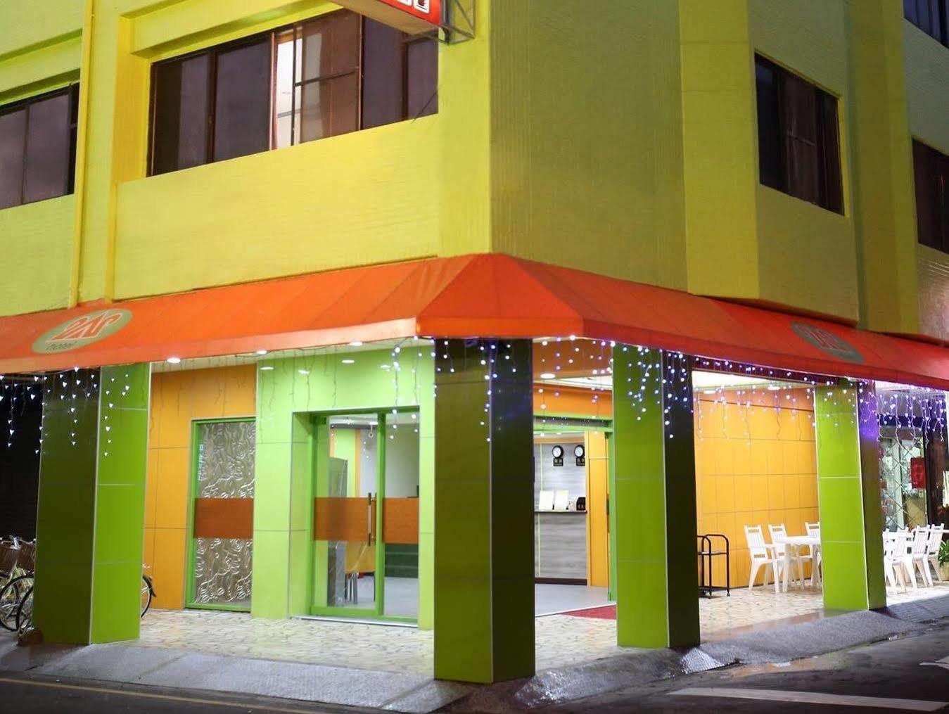 A22 Wei Lu Hotel Csungli Kültér fotó
